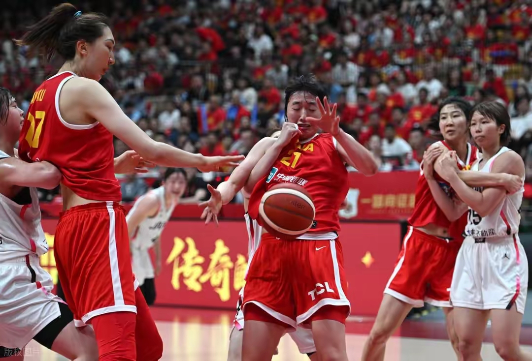 爱游戏娱乐-今夜体能课后，多特蒙德回应争议备战CBA常规赛，悬念犹存，临场指挥获称赞的简单介绍