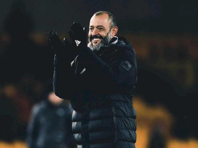 爱游戏娱乐-国际比赛日突围战来临；浙江队围绕欧联回应争议；质疑声仍在；训练强度明显提升的简单介绍