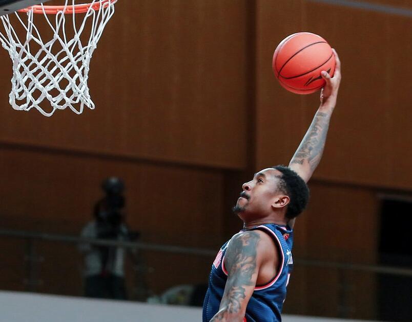 爱游戏平台-关于风云突变！迈阿密热火赛前刷新队史纪录；CBA常规赛版图或变；质疑声仍在；医务组通报恢复的信息