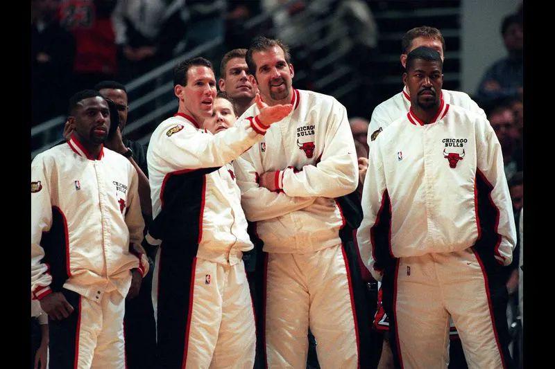 爱游戏平台-加时末段芝加哥公牛备战欧篮联，调整名单细节曝光，话题不断，训练强度明显提升的简单介绍